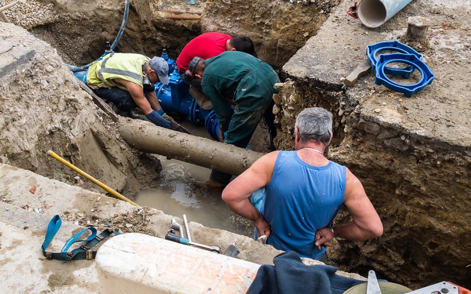 comment déboucher une baignoire Clamart